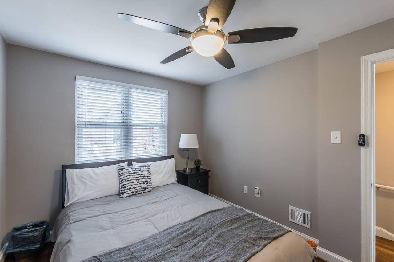 Beautiful 3Br 2Ba House With Cozy Backyard By Cozysuites 알렉산드리아 외부 사진